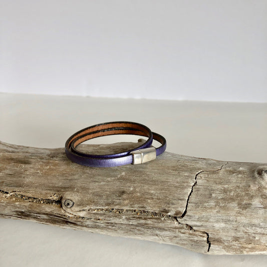 Leather bracelet, made of fine soft purple Italian leather, and a fine magnetic clasp.