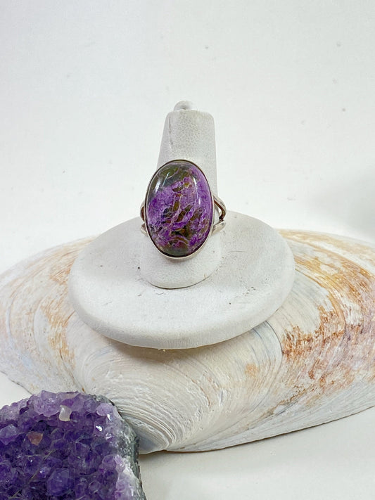 Gorgeous handmade Purperite stone sterling silver ring. This beautiful oval cut stone is a size 6 3/4 stunning ring.