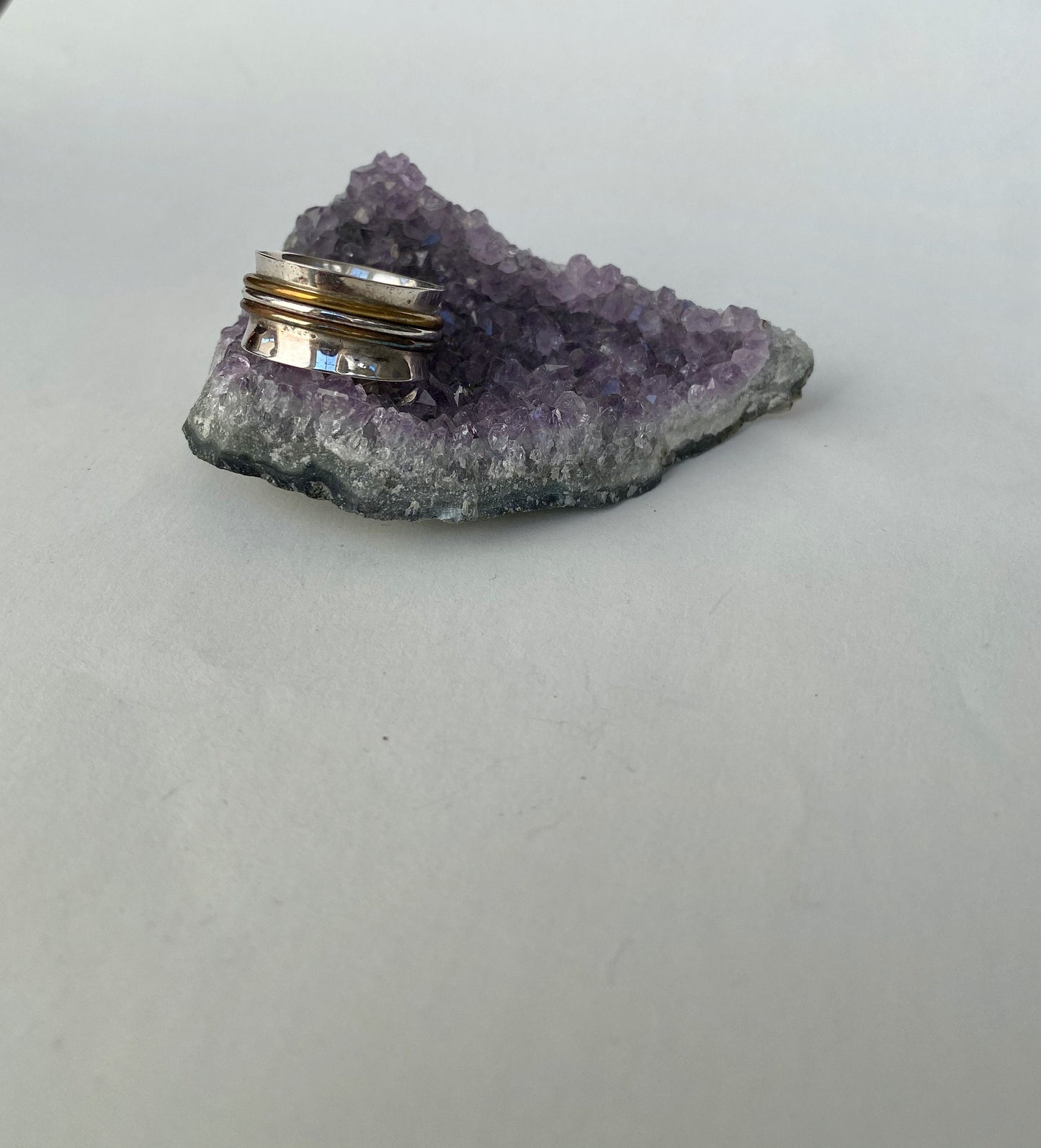 Handmade size 8 gorgeous sterling silver, copper and brass spinning ring.